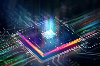 Lensed Fiber in Quantum Technologies